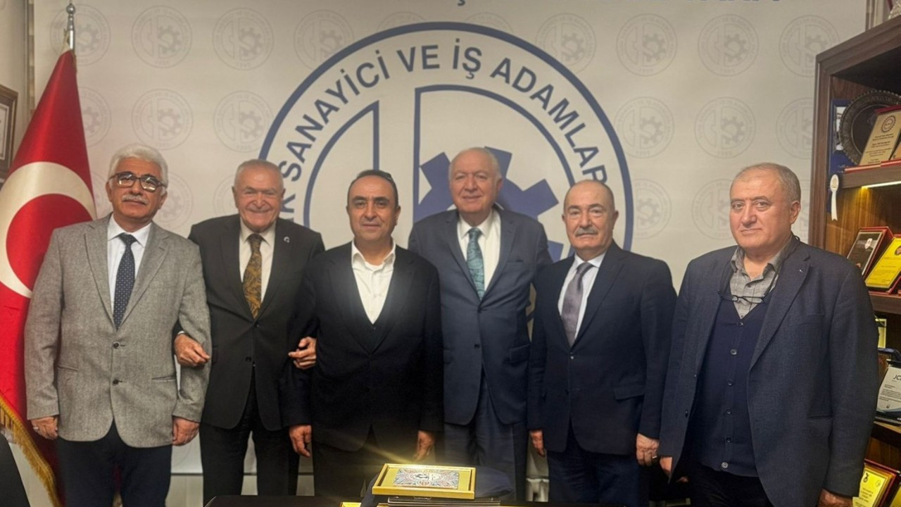 Eski Tarım ve Orman Bakan Yardımcısı Akif Özkaldı’ya TÜSİAV’dan “Vefa Beratı” verildi