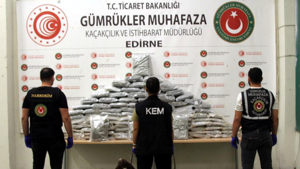 Kapıkule'de 60 kilo esrar ele geçirildi: 5 kişi gözaltına alındı