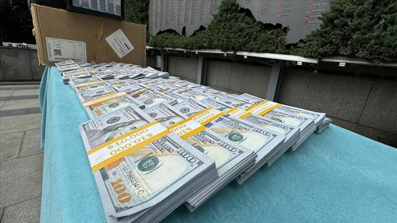 İstanbul'da 4 milyon 245 bin sahte döviz ele geçirildi