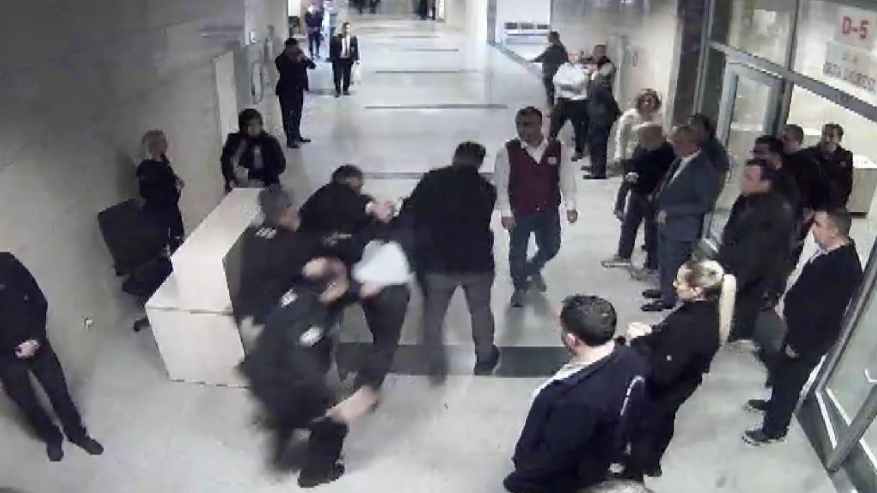 Hakimi odasında silahla vuran savcıdan savunma: 'Aşk çıkrığı olmayan kuyuya benzer, ben de çıkamadım'