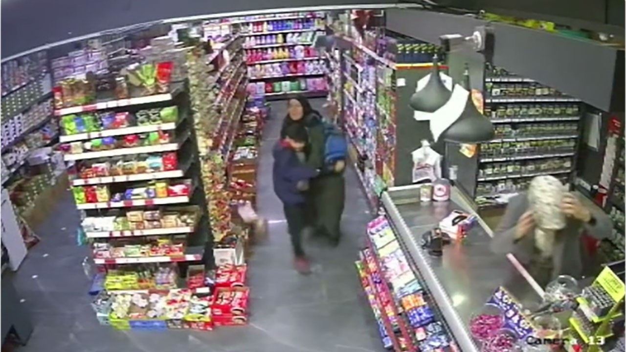 Van'daki deprem anı böyle görüntülendi