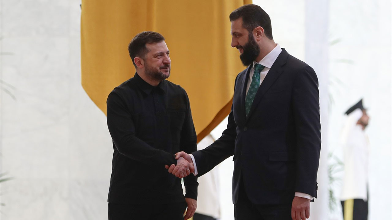 Suriye Cumhurbaşkanı Şara, Ukrayna Devlet Başkanı Zelenskiy ile görüştü