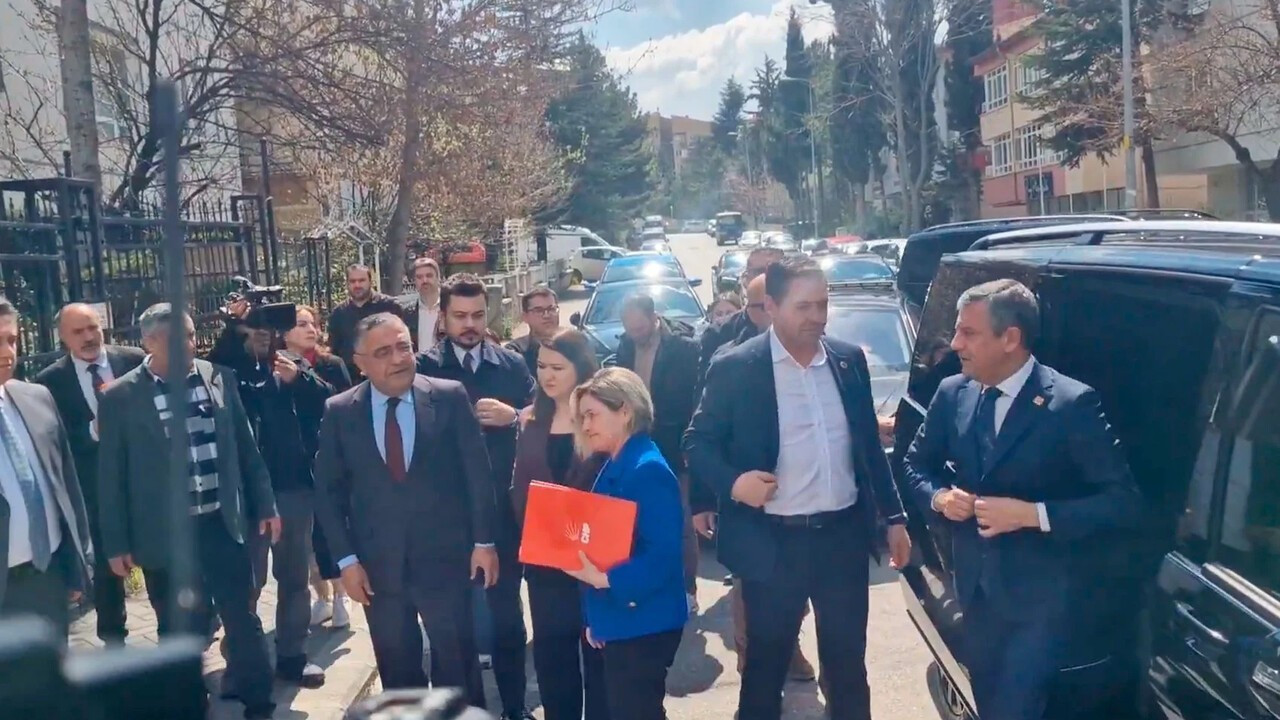 CHP Genel Başkanı Özgür Özel'den DEM Parti'ye ziyaret