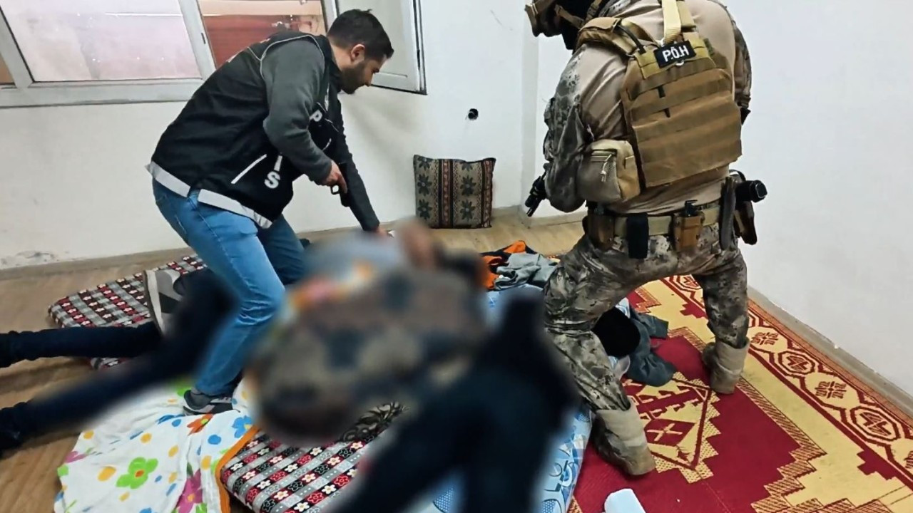 59 ilde eş zamanlı operasyon: 2 tonun üzerinde uyuşturucu madde ele geçirildi