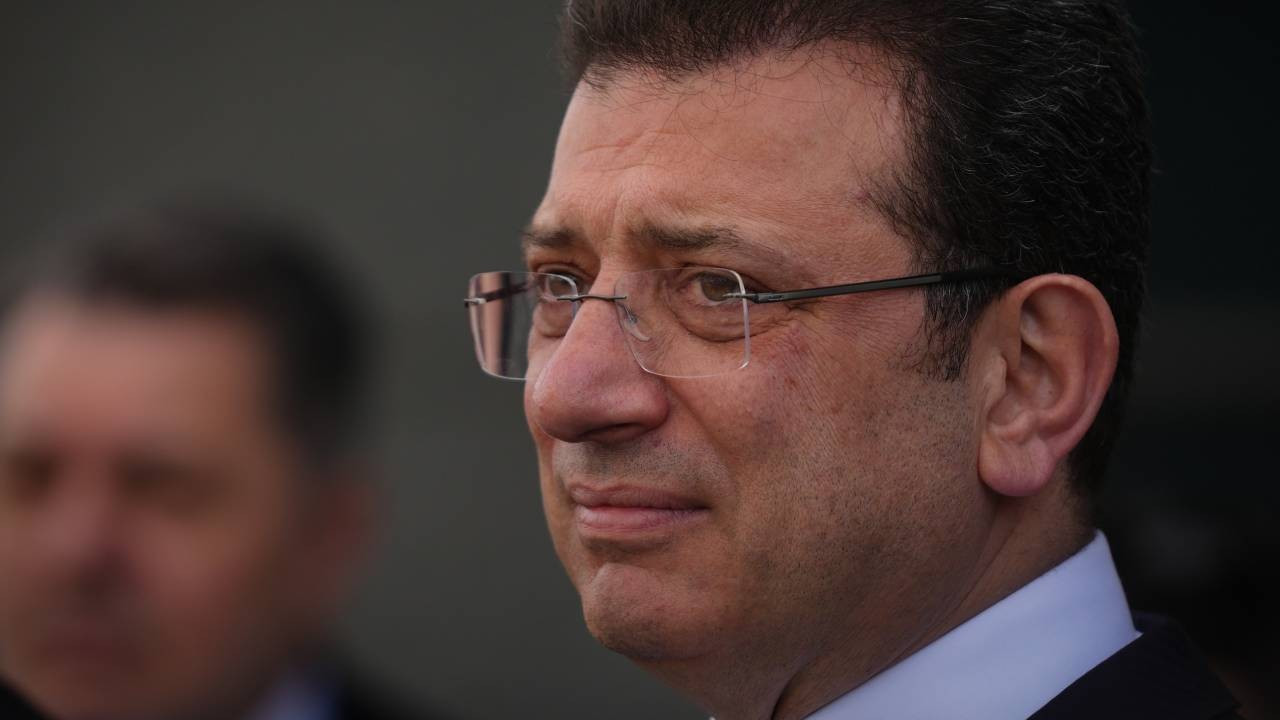 Ekrem İmamoğlu hakkında görevli memura 'hakaret' suçundan soruşturma