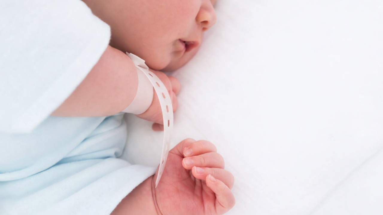 Gazze’de bebekler hayatın kıyısında: Mama krizi yenidoğanlar için zamana karşı yarışa dönüştü