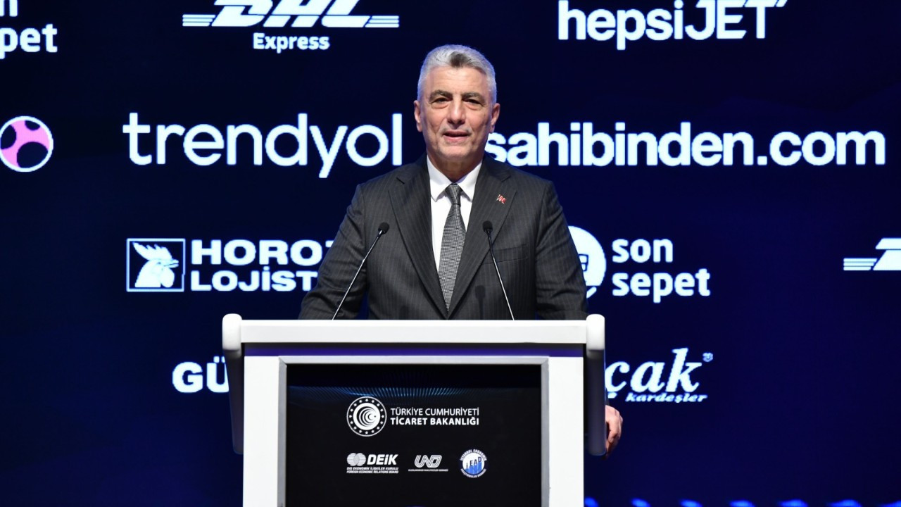 Bakan Bolat: Türk TIR şoförlerinin Körfez'de transit Suudi vizesiyle seyahat etmelerinin önü açıldı