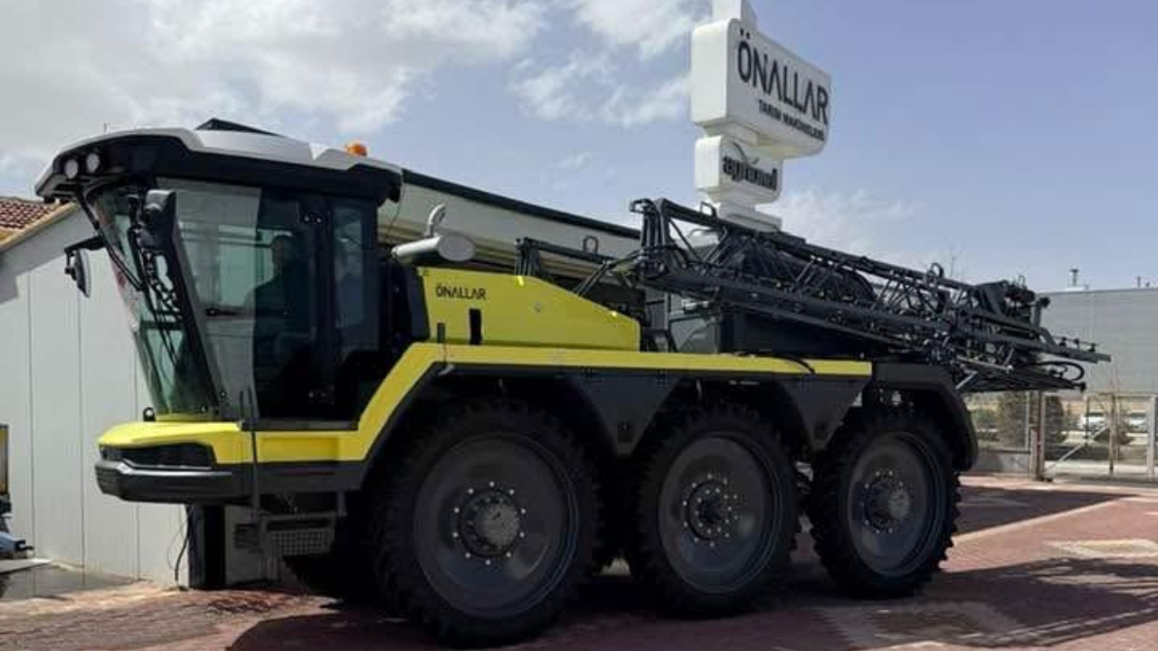 Türkiye’de bir ilk: Önallar’dan yerli ve otonom ilaçlama makinesi