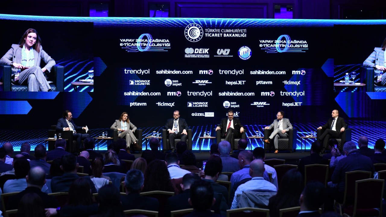 Yapay zekâ çağında e-ticaretin lojistiği zirvesi yoğun katılımla gerçekleşti