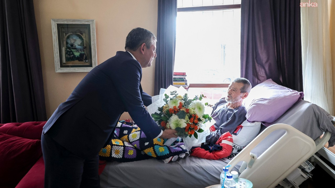 Özgür Özel'den şair Ahmet Telli’ye ziyaret