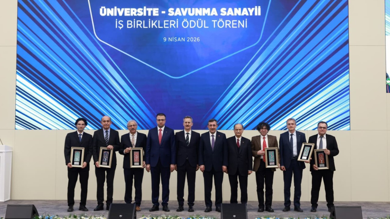 ASELSAN’dan GTÜ' ye "Üniversite-Savunma Sanayii İş Birliği Ödülü”