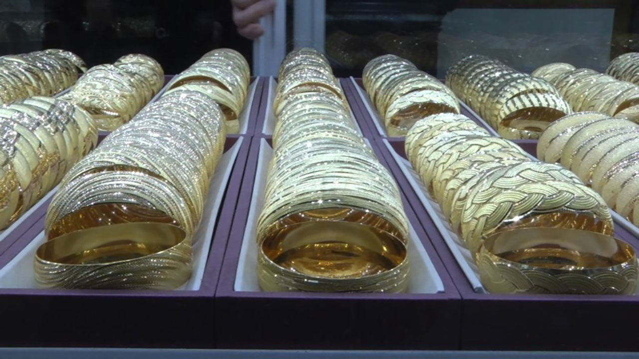 Elazığlı iş insanı, İsviçre bankasındaki babasından kalan 6 ton altını ülkeye getirmek için mücadele ediyor