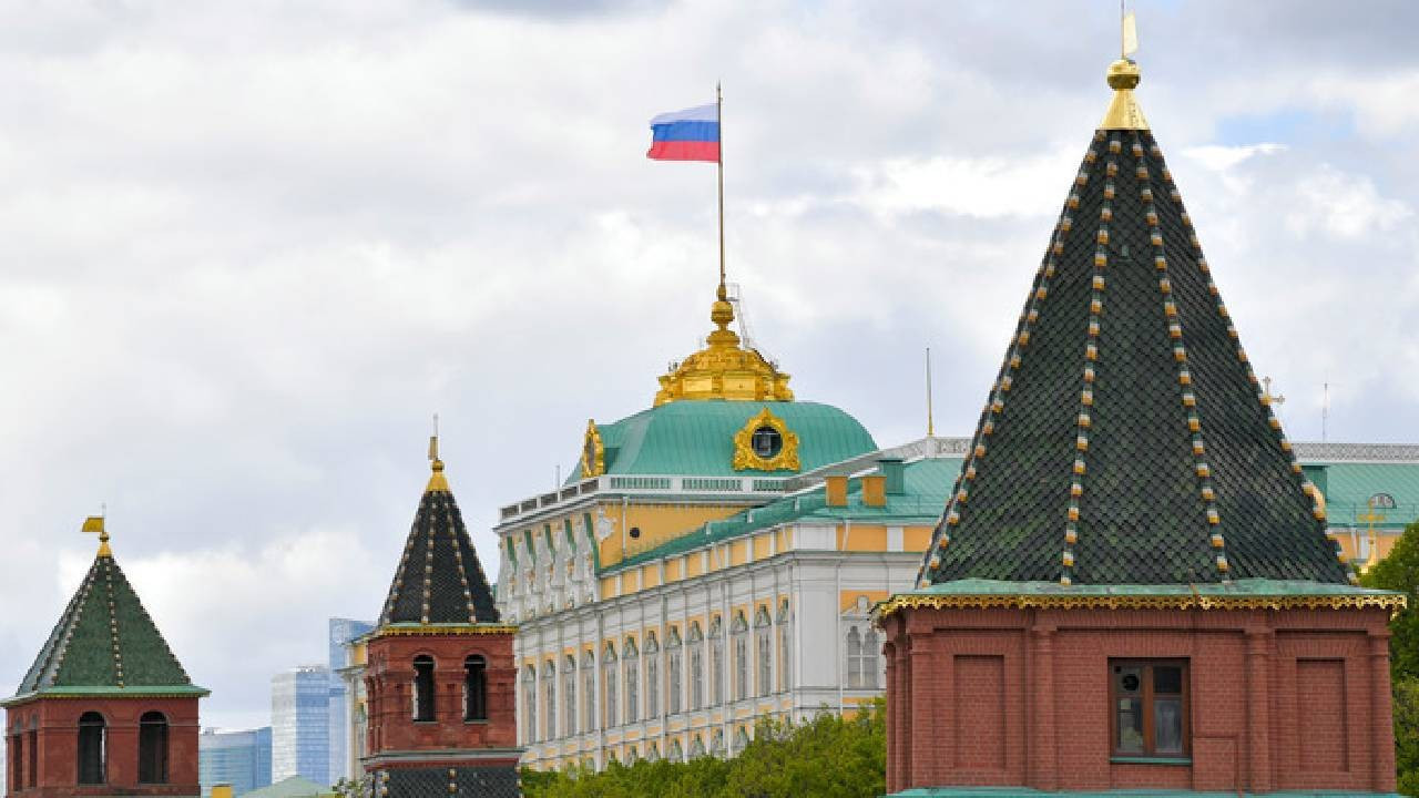 Rusya'dan İran'a 'zenginleştirilmiş uranyum' teklifi