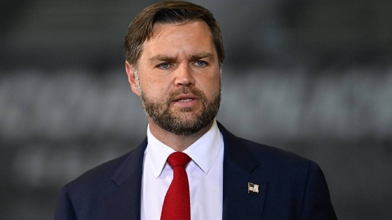 ABD Başkan Yardımcısı Vance, İran görüşmeleri için bugün İslamabad'a gidecek