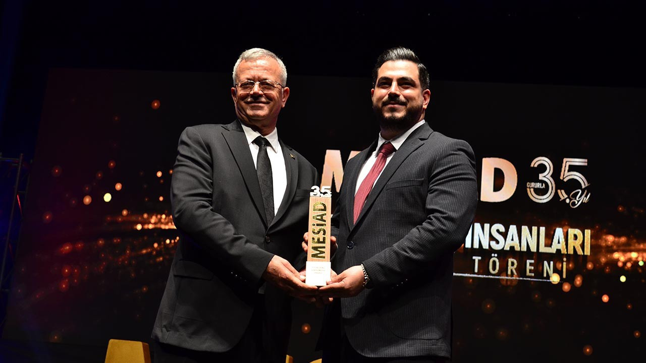 MESİAD Töreninde “Yılın Genç Girişimcisi” Ödülü Şafak Özel’in oldu