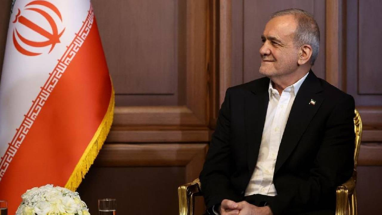 İran Cumhurbaşkanı Pezeşkiyan: 'ABD galip gelmeyecek, dünya ağır bedeller ödeyecek'