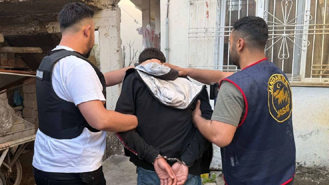 MİT'ten siber suç şebekesine operasyon: 12 gözaltı