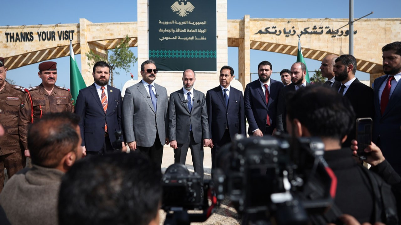 Suriye ile Irak arasındaki Yarubiye-Rabia Sınır Kapısı 13 yıl sonra yeniden açıldı