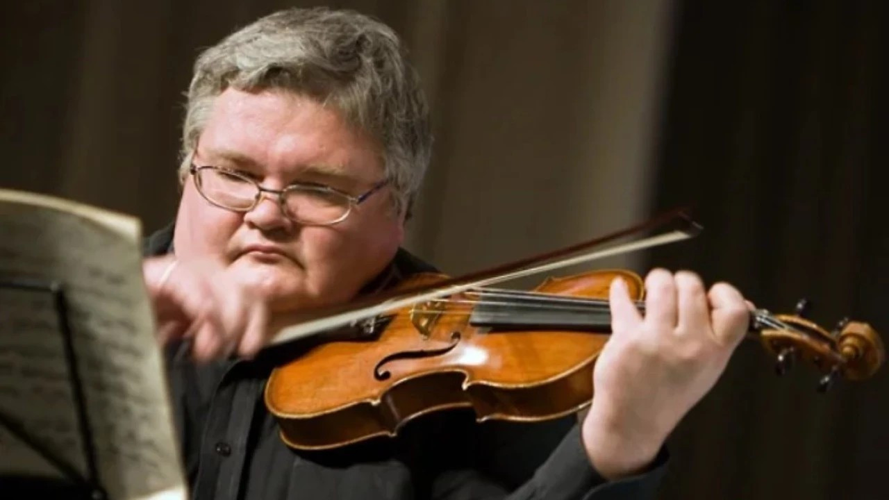 Ünlü Rus kemancı Sergey Stadler Türkiye'ye gelirken Pegasus uçağında hayatını kaybetti