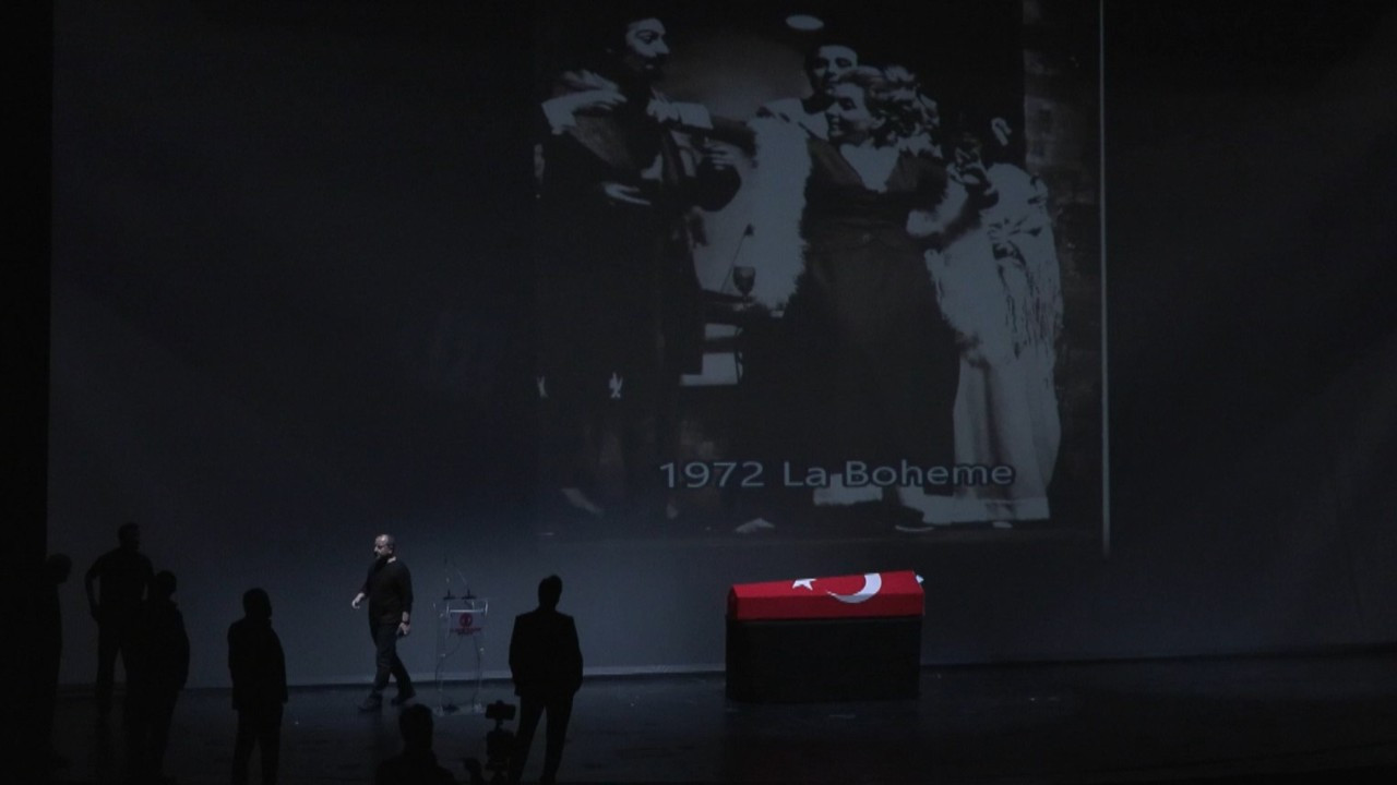 Oyuncu Ferdi Atuner için AKM'de tören düzenlendi