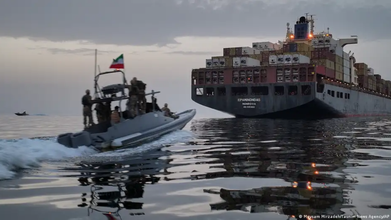 Hürmüz’de kriz derinleşti: 20 bin denizci Körfez'in ortasında mahsur kaldı