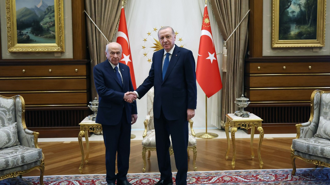 Beştepe'de kritik zirve: Erdoğan ve Bahçeli görüşmesi 1 saat sürdü