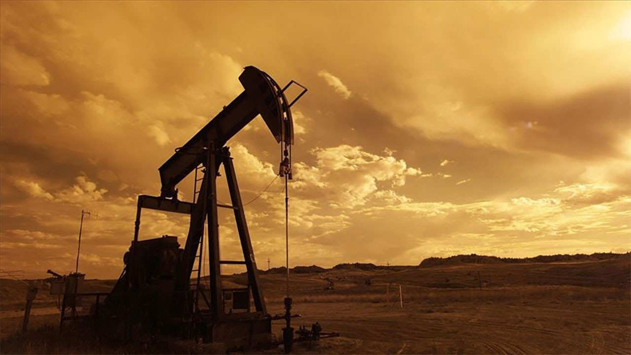 Irak, Rabia Sınır Kapısı üzerinden Suriye’ye ham petrol ihracatına başladı