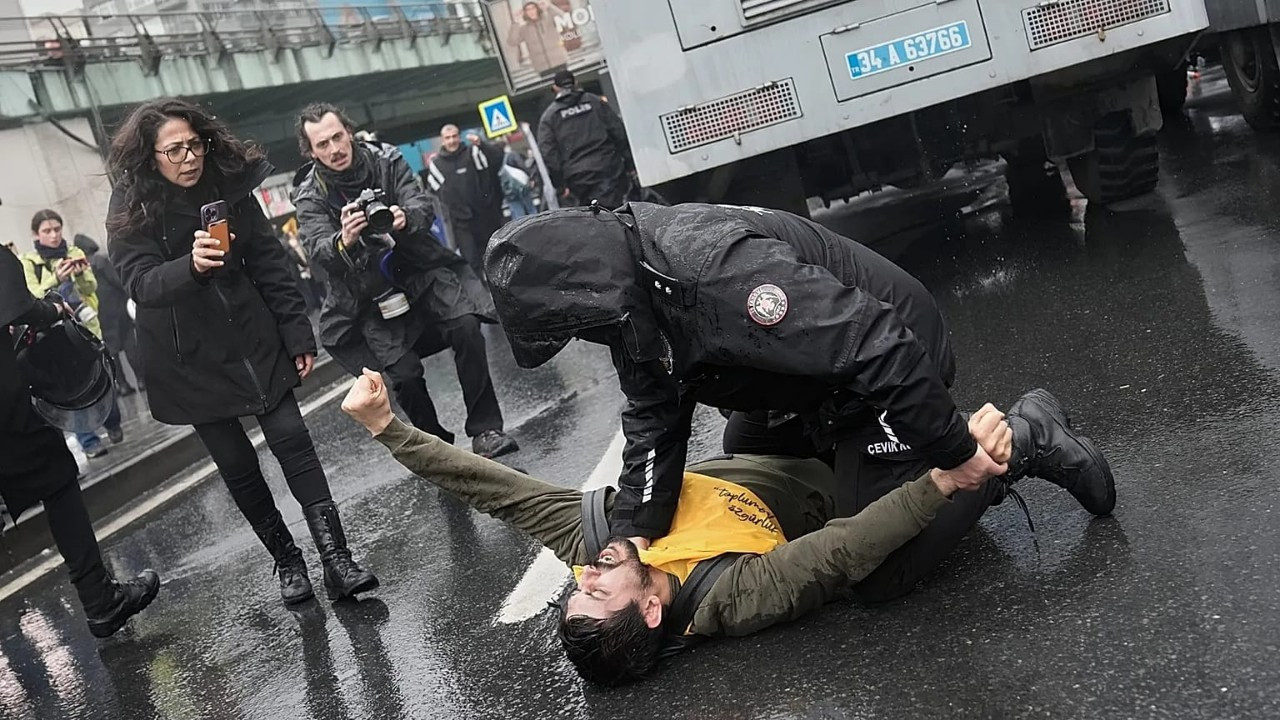 İstanbul Barosu'ndan 1 Mayıs açıklaması: Gözaltına alınanlar derhal serbest bırakılmalı
