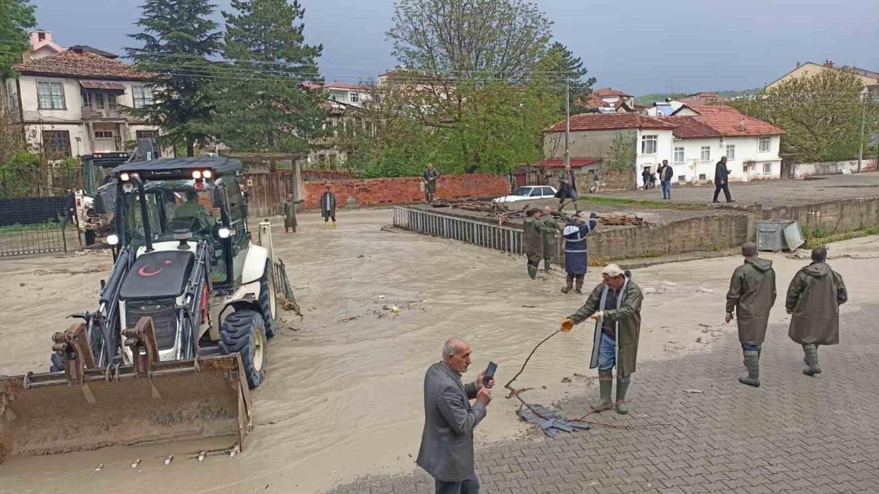 Samsun'un Havza ilçesinde eğitime bir gün ara verildi