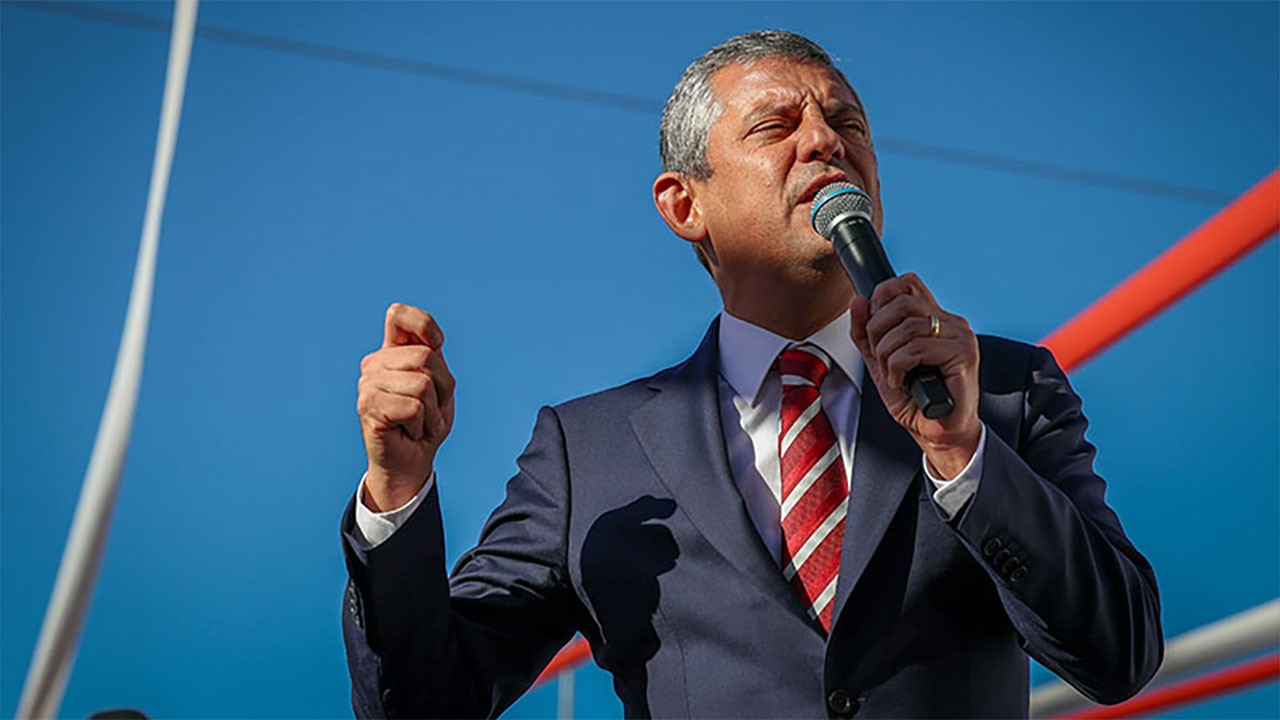 Özgür Özel: Zeytin üreticimizin sonuna kadar yanındayız