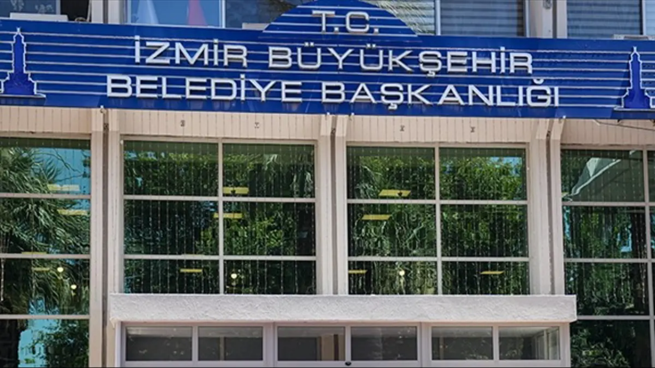 İzmir Büyükşehir Belediyesi'ne operasyon: 4 şüpheli hakkında gözaltı kararı