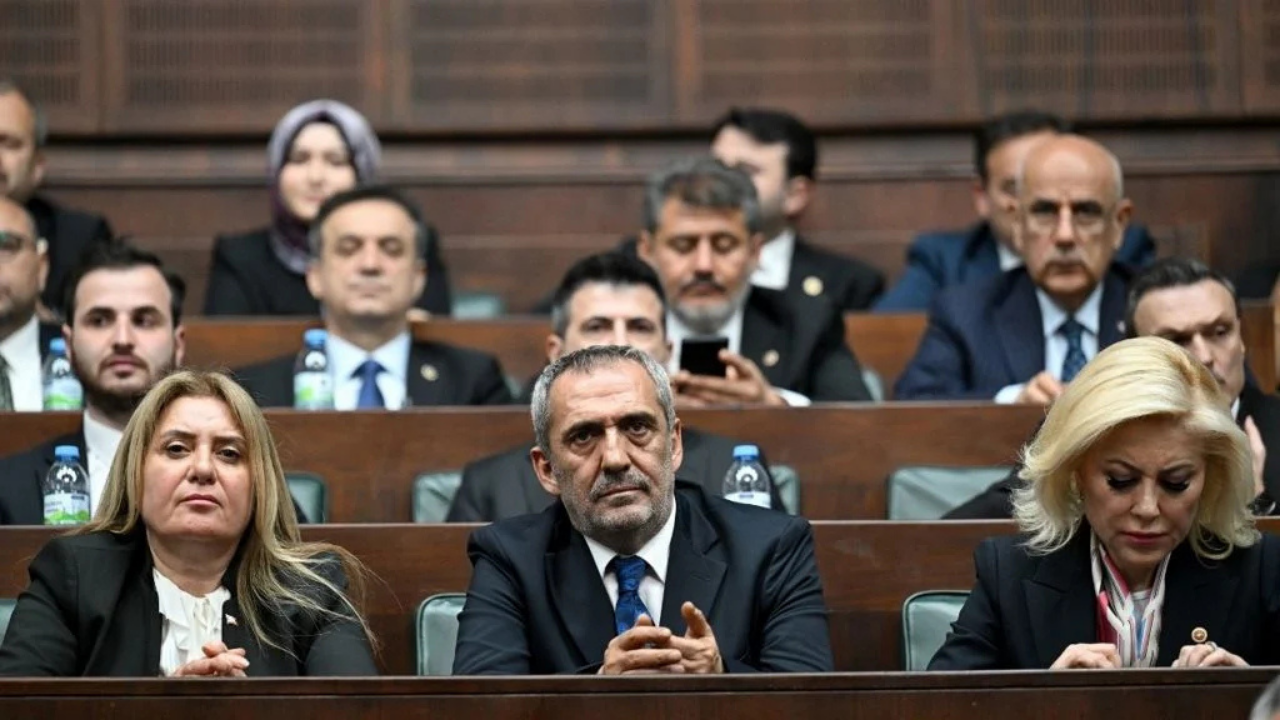 Yavuz Bingöl, AK Parti Grup Toplantısı'na katıldı: Siyasetten uzak kalamıyoruz