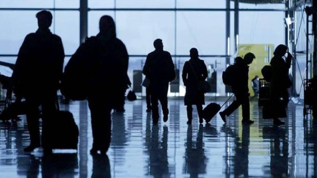 Türkiye nüfusu göçle de eriyor
