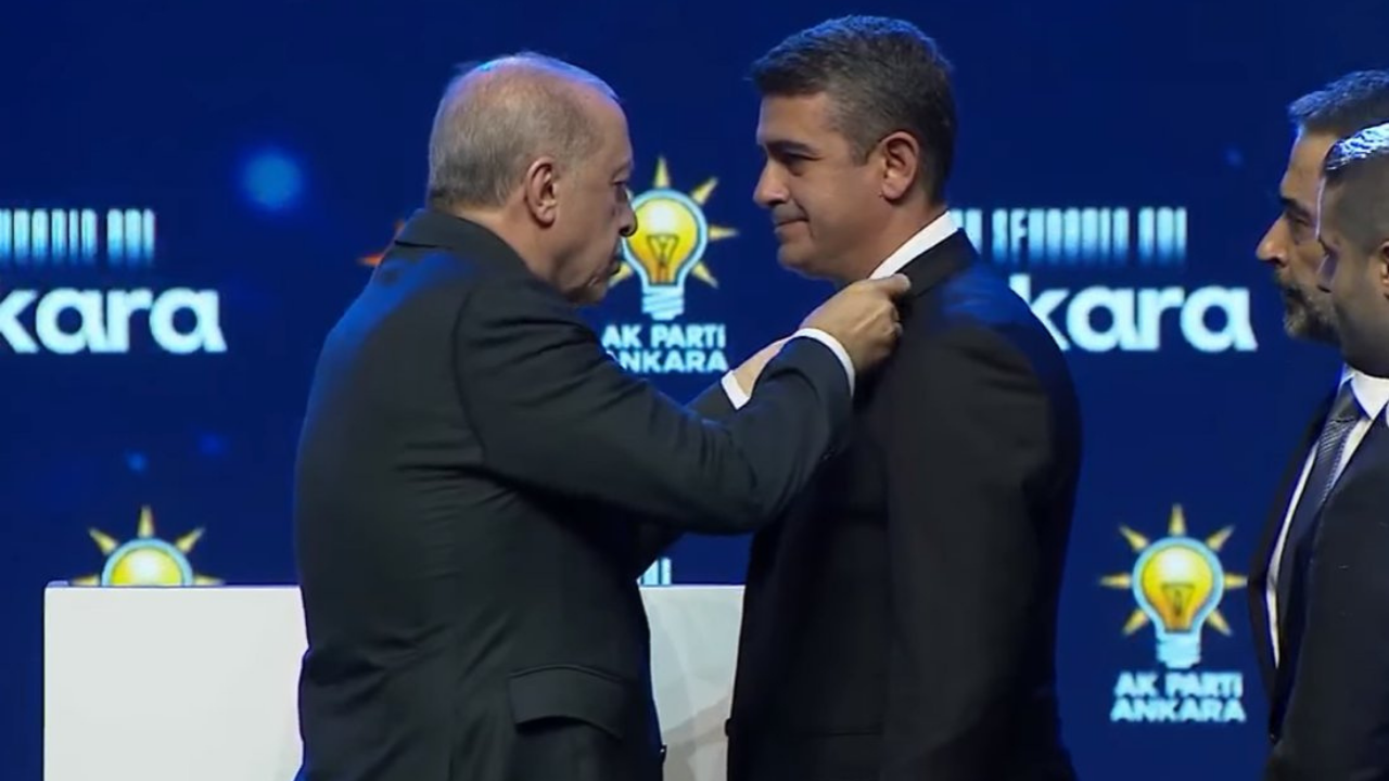 CHP'den istifa eden Haymana Belediye Başkanı, AK Parti'ye katıldı