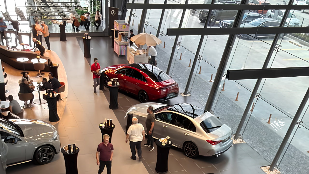 Hasmer Konya’da Elektrikli Mercedes Rüzgârı: Yeni araçlara büyük ilgi