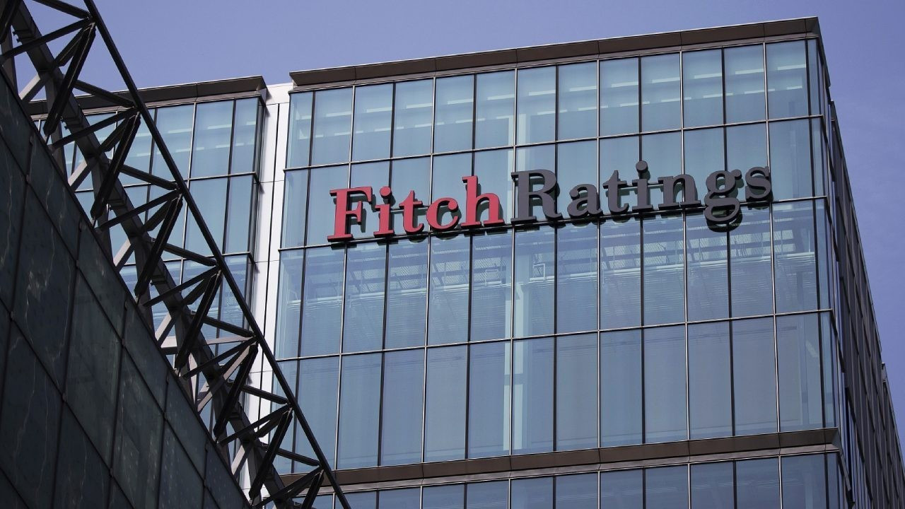 Fitch: Türkiye'de not artışı için rezervler belirleyici olacak