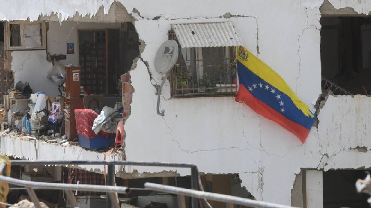 Venezuela'daki depremlerde hayatını kaybedenlerin sayısı 920'ye yükseldi