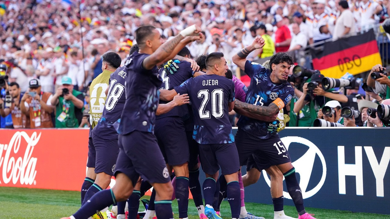 Almanya'yı Dünya Kupası'nda eleyen Paraguay'da resmi tatil ilan edildi