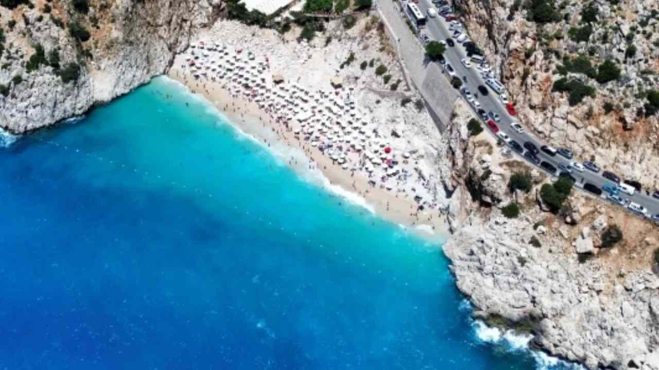 Ve rakam düştü... Deniz suyu kalitesinin mükemmel olduğu yüzme alanları İstanbul'da 67'ye geriledi