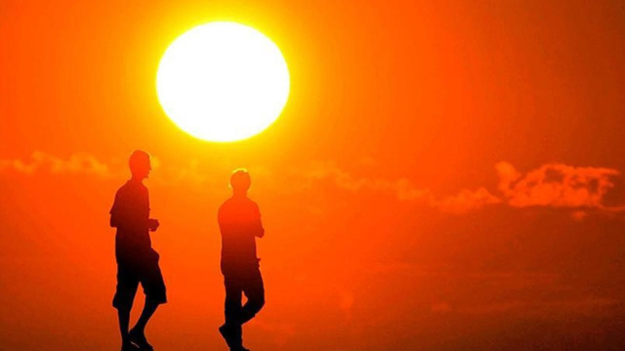 Sıcaklıklar aşırı yükseldi, Avrupalı turistler rota değiştirdi