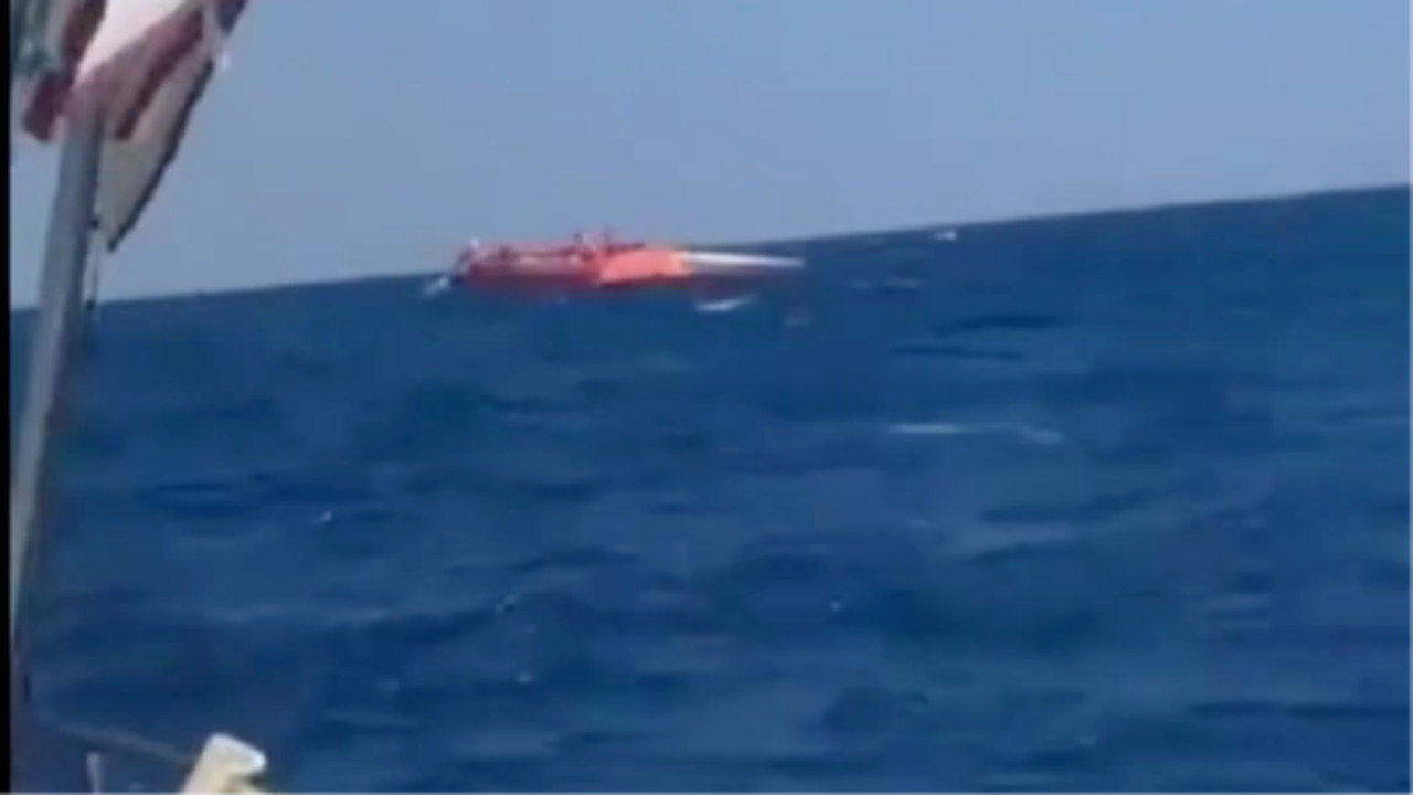 Girne açıklarında feribot battı: Kurtarma çalışmaları başlatıldı - Ekonomim