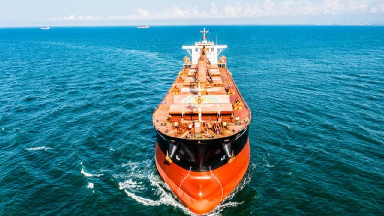 Shipping fuel costs rise as vessels avoid risky routes