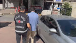 Fon soruşturması: Pusula Holding Yönetim Kurulu Başkanı Serdar Turhan'ın gözaltı görüntüsü ortaya çıktı