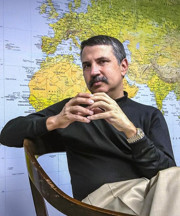 Dün atladığımız bir fotoğraf karesinin sol kenarındaki ayrıntı! - Resim : 1