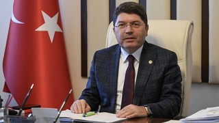 Bakan Tunç'tan 27 Nisan e-muhtırası açıklaması