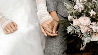 Gelir düzeyi erkeğin evlilik şansını belirliyor!