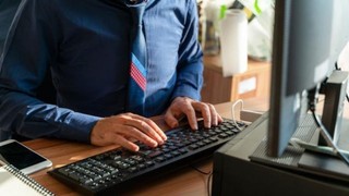 9 günlük bayram tatil kararı özel sektörü kapsıyor mı? Prof. Dr. Cem Kılıç yanıtladı