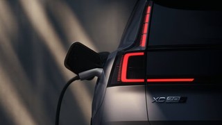 Volvo'dan Hibrit Devrimi! Bu Araç Benzin İstasyonlarını Tarihe Gömecek; Rakiplerini Korku Saldı