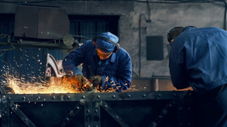 Rus çelik sektörü alarm veriyor!