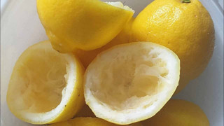 35 yıllık narenciye çiftçisi gizli sırrını paylaştı: Limon kabuklarını çöpe atıyorsanız atmayın